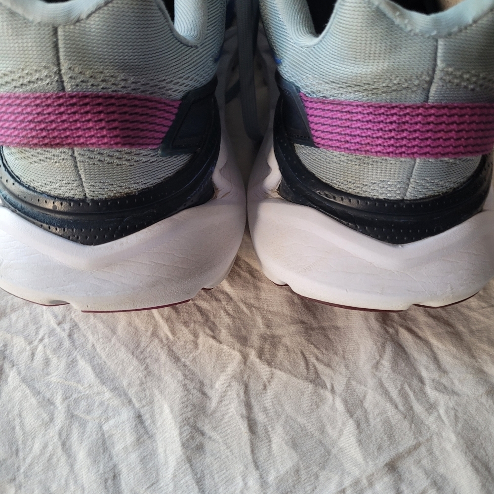 HOKA one one  Elevon 2Women's Gray and Purple Sneakers Size 9 - Picture 11 of 13